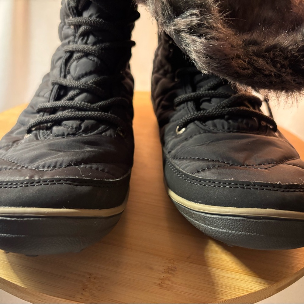 Columbia Black Quilted Winter Boots